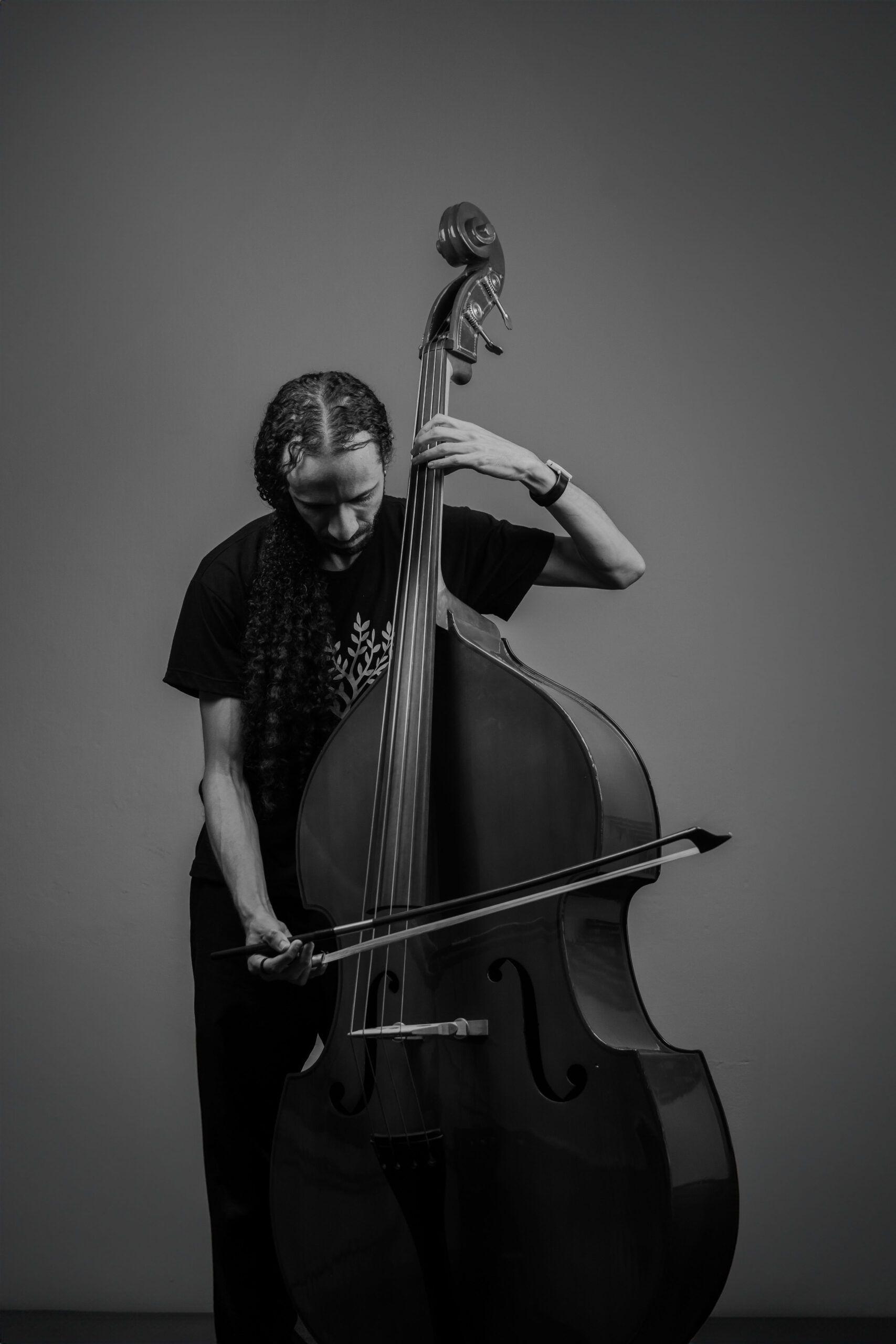 <p><strong>Acácio Gonçalves dos Santos Neto</strong><br />
Professor de Musicalização e Baixo</p>
<p>&nbsp;</p>
